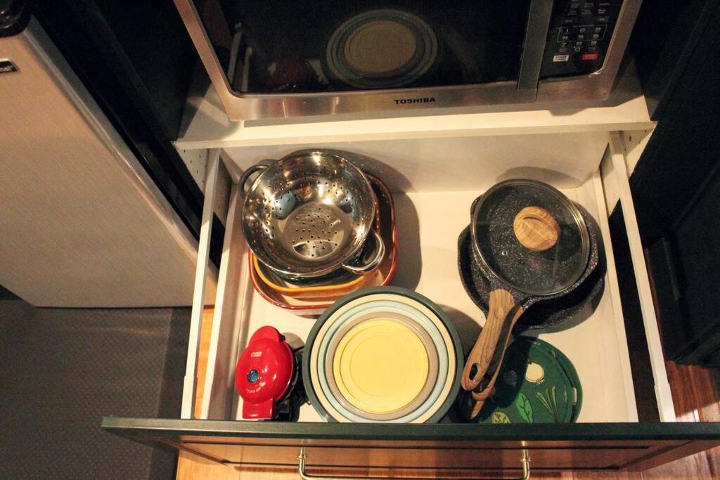 Heart Of Woodstock, 10 Min Walk To Reed, With Private Garage! Apartment Portland Ngoại thất bức ảnh